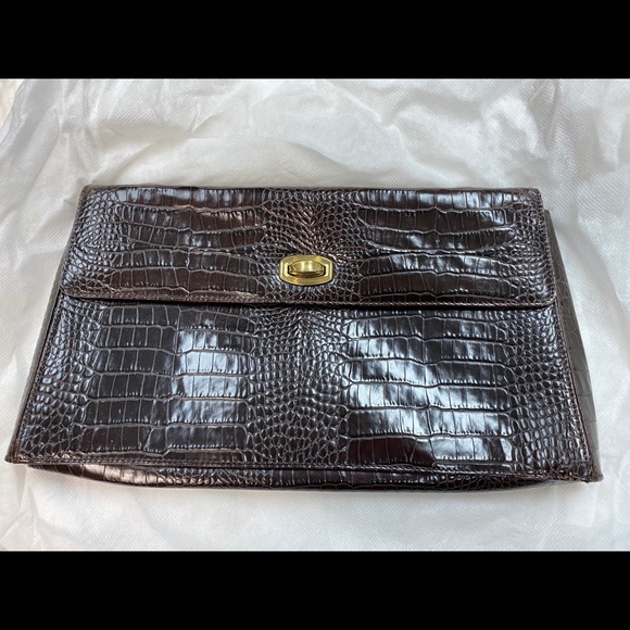dkny clutch purse
